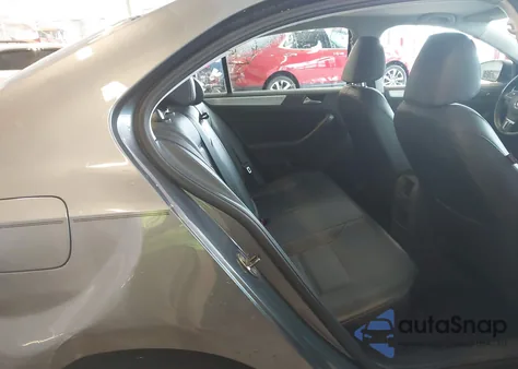 2014 Volkswagen Jetta 1.8T Se from USA, damaged, VIN 3VWB07AJ0EM444280